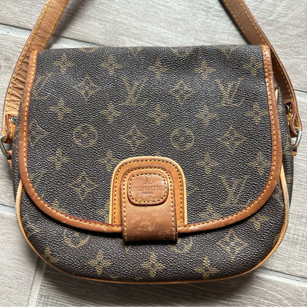Vintage purse